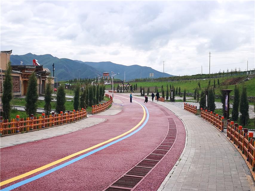 甘肅甘南州夏河縣安果村：吃上“旅游”飯，安心奔小康