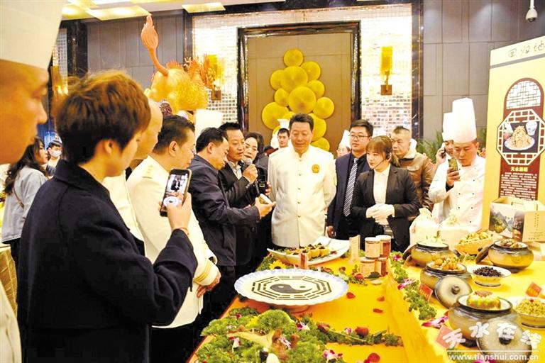 隴菜藝術盛典聚焦隴菜經(jīng)濟新成就——中國烹飪大師、甘肅省隴菜協(xié)會會長趙長安專訪