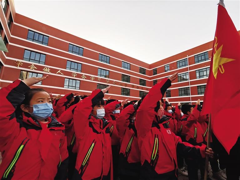 “犇”向新學期！來看蘭州娃的開學第一課