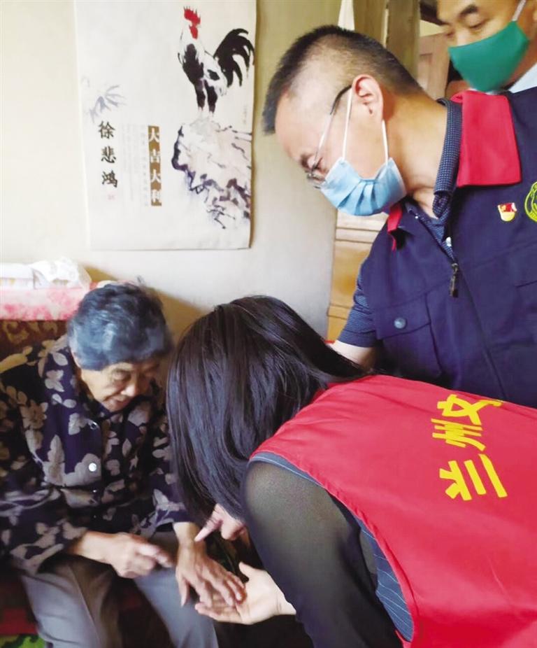 在公益志愿服務(wù)中踐行初心使命——記中國(guó)好人、城關(guān)區(qū)一方公益慈善協(xié)會(huì)黨支部書(shū)記高平