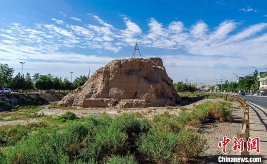 圖為沙州郡城遺址公園古遺址?！⊥醣筱y 攝