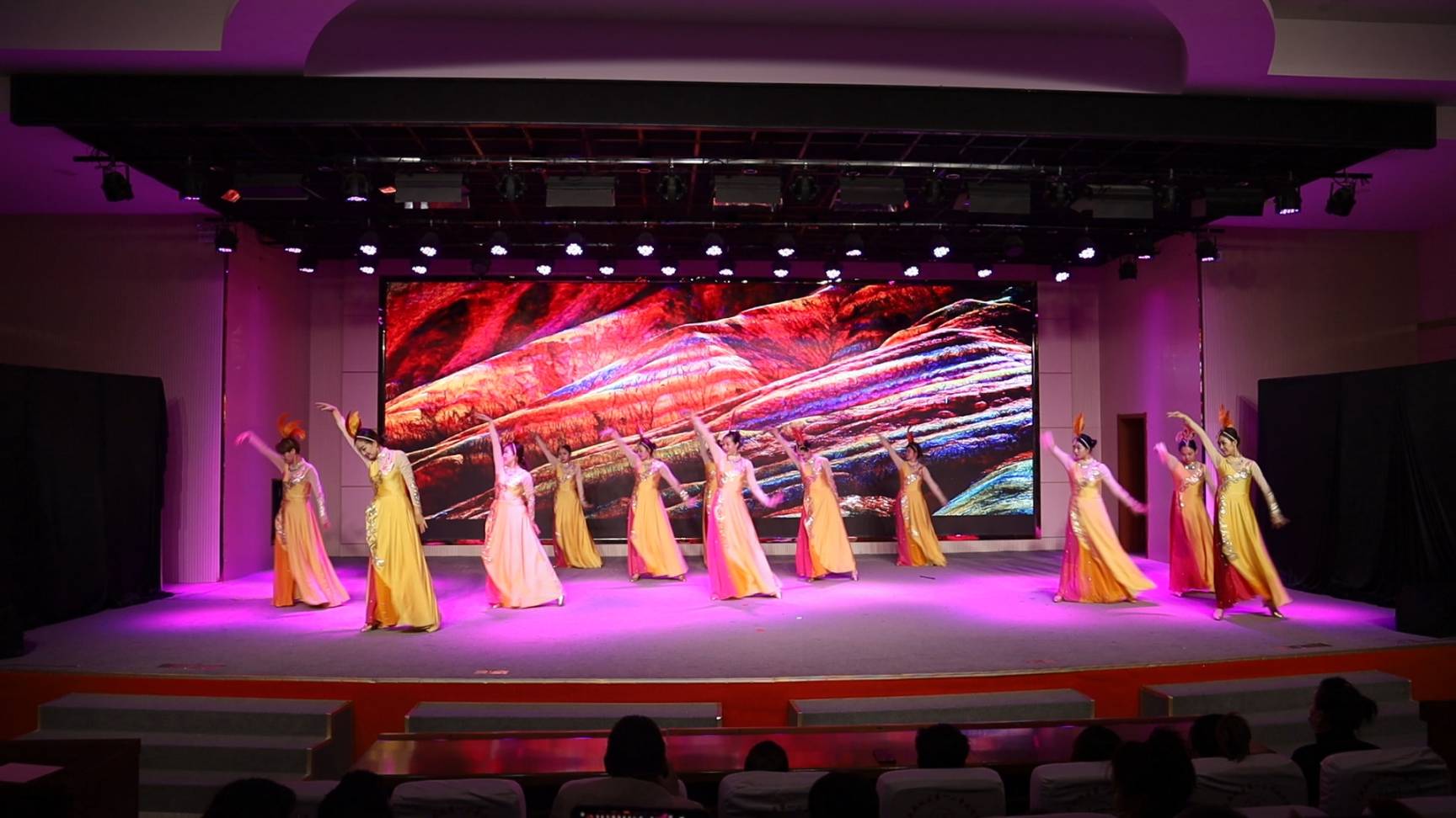 張掖市非遺舞臺劇《寶卷印象》在武威、金昌等市州上演