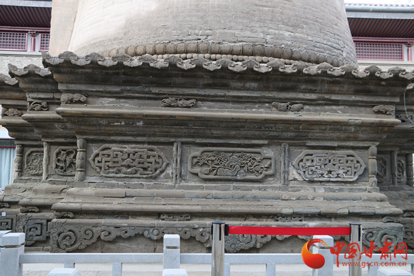 蘭州大學(xué)文物保護(hù)研究團(tuán)隊(duì)對(duì)明代古建筑白衣寺塔“問(wèn)診把脈”