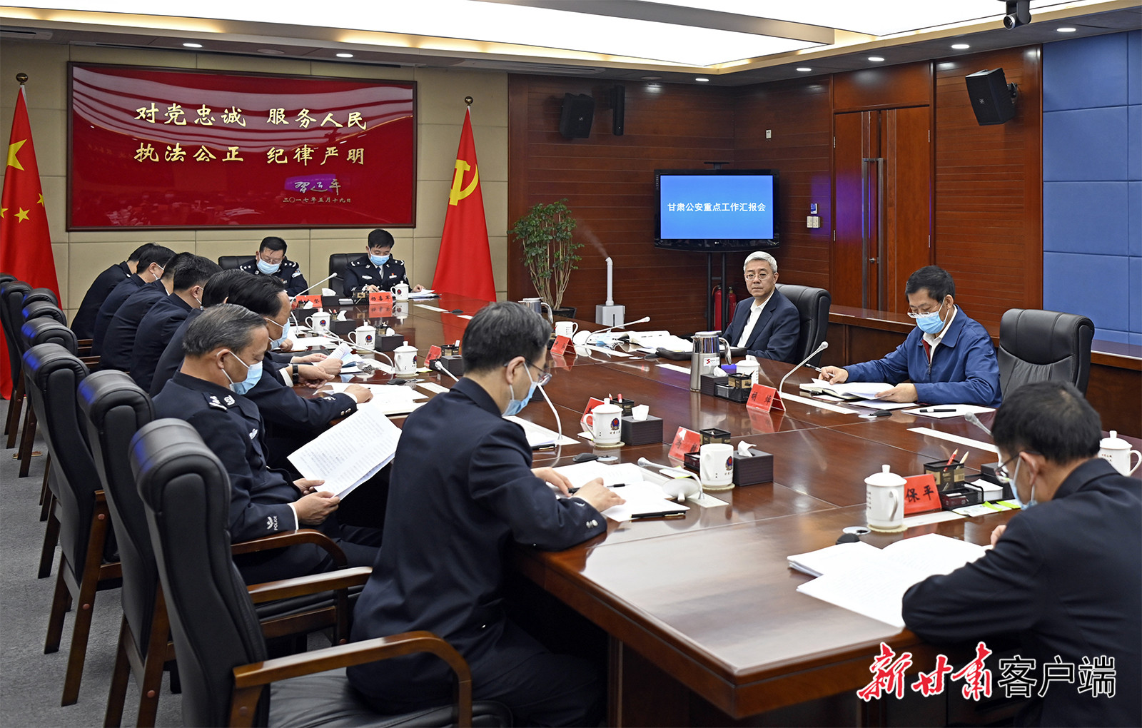 【甘快看】尹弘在甘肅省公安廳調研時強調：堅持政治建警鍛造公安鐵軍，全力以赴防風險保安全護穩定