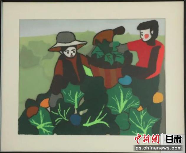 皋蘭縣高原夏菜項(xiàng)目幫助當(dāng)?shù)貗D女增收致富。刺繡 黃淑娟 繡稿 趙海科